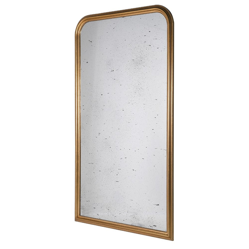 Massive gold beaded arched mirror with aged glass. A huge statement mirror, with a gold beaded arched frame enhanced by the vintage aged glass. Perfect hallway mirror, the soft reflection of the glass contrasting with the bright gilded frame. In a living room, to get a great vintage feel. Perfect in any space. H: 212 c…

£595.00 GBP