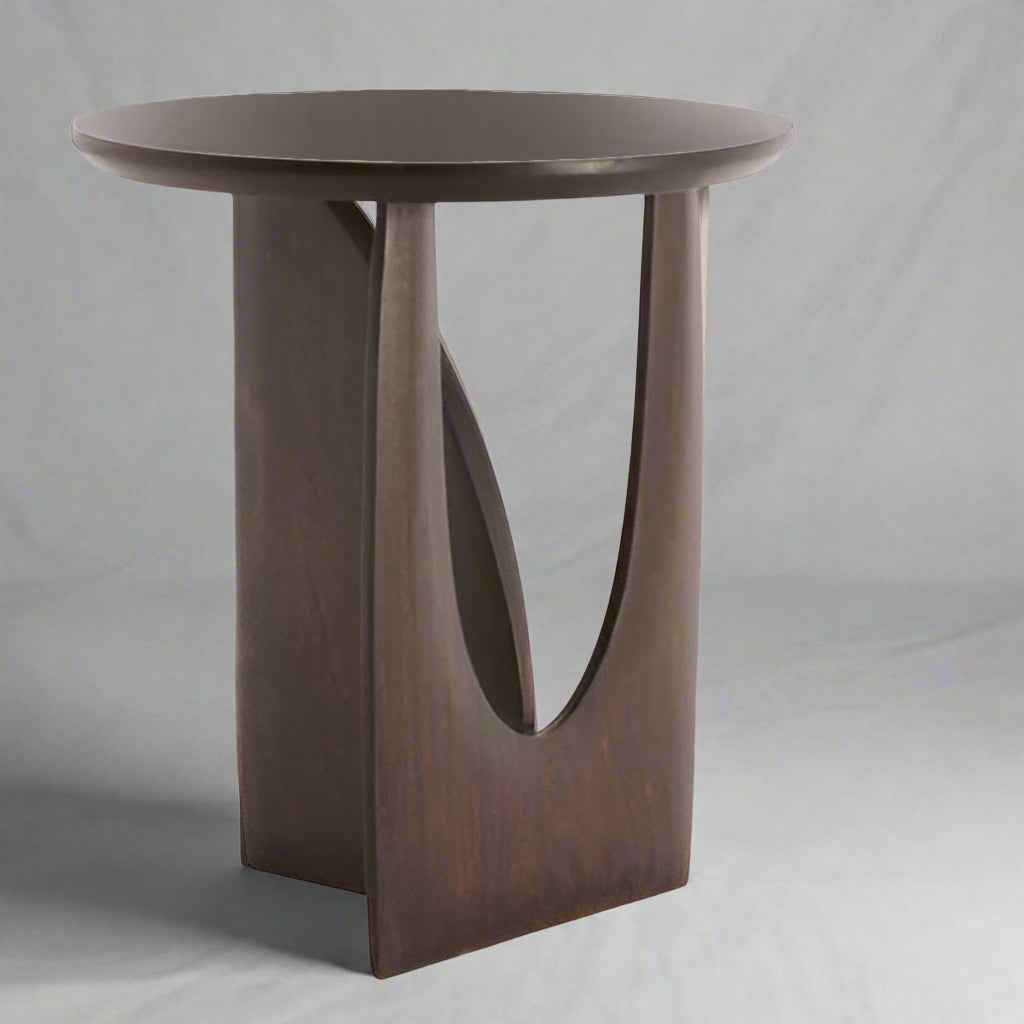 Modern Mango Wood Side Table - Mid-Century Design