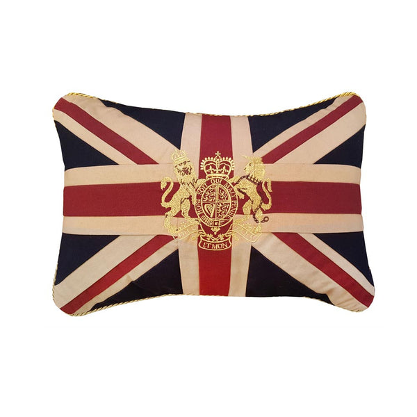 This rectangular shaped union jack lion crested cushion has a lovely gold piping surround and is made from superior quality fabric.  This scatter cushion will make a statement on any chair or sofa and is a super gift for friends and family.  H: 30 cm W: 46 cm