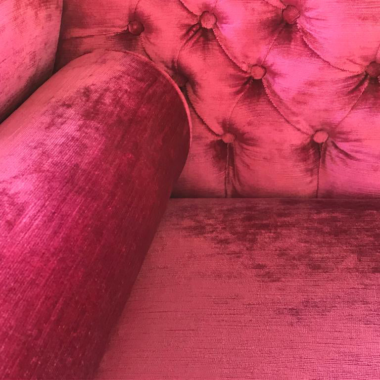 Heavenly Pink Velvet Chaise Longue